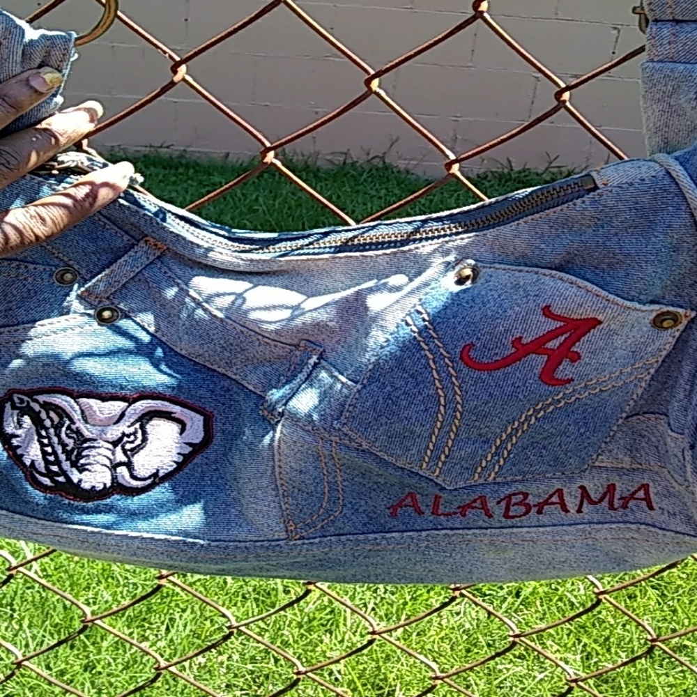 A Gorgeous's, " Roll Tide's bag"